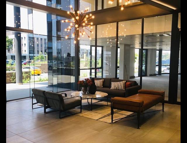 581M² OFFICE TO LET IN VORNA VALLEY